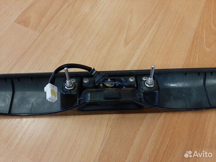 Накладка крышки багажника Suzuki XS4-83941-80J10