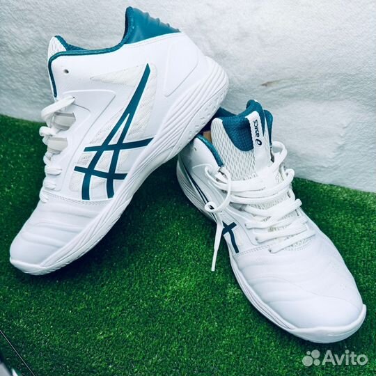 Кроссовки Asics новые