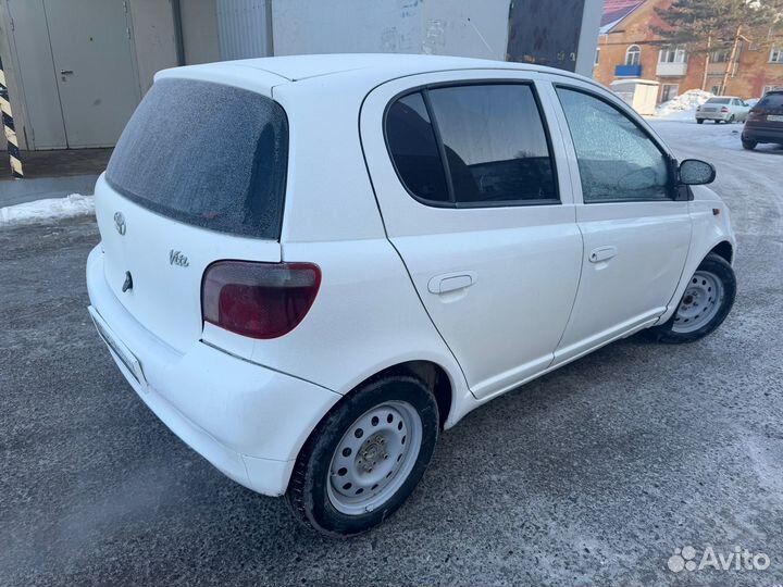 Toyota Vitz 1.0 AT, 2001, 250 000 км