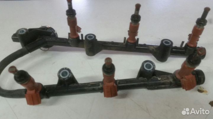 Форсунка инжекторная Toyota Lexus 23250-31050