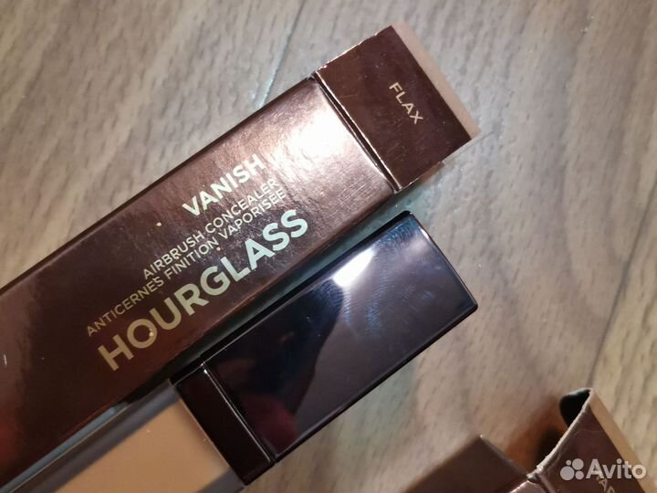 Hourglass консилер