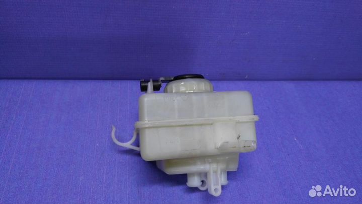 Бачок главного тормозного цилиндра BMW 5-серия E6