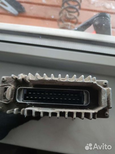 Блок управления двигателем mercedes w124 2.3