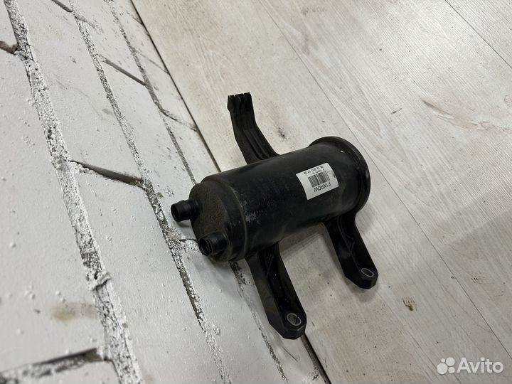 Топливный абсорбер Bmw F10