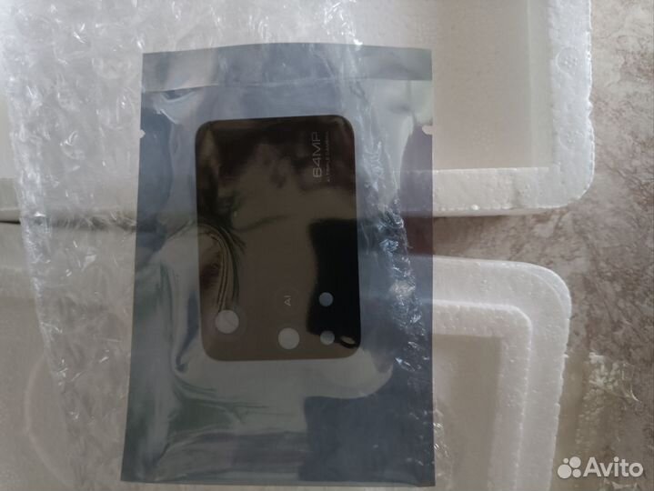 Защитное стекло на камеру Poko M4 pro 4 G