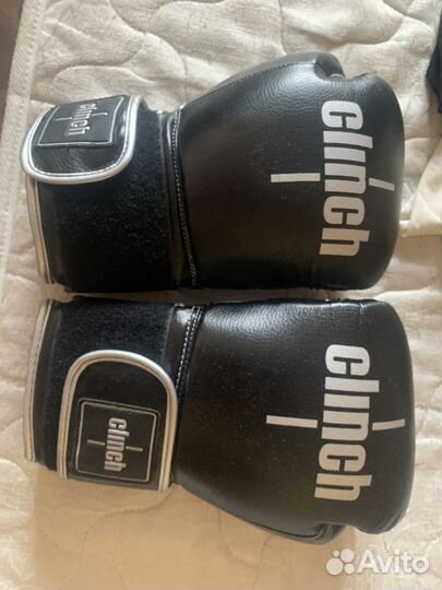 Боксерские перчатки 12 oz