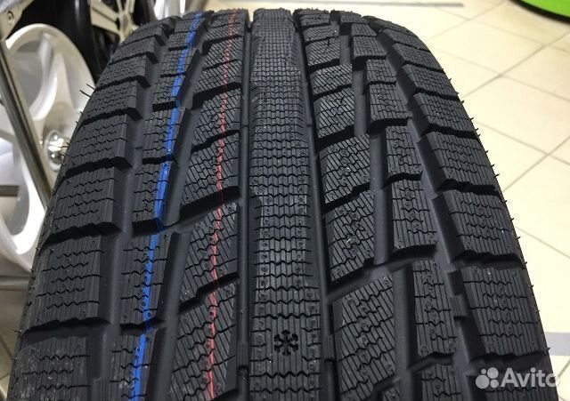 Centara Winter RX626 275/45 R20 110H