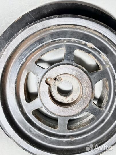 Шкив коленвала VW Tuareg 3.2