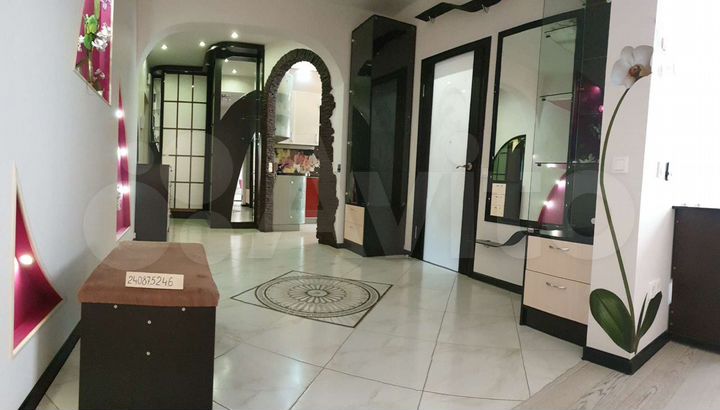 2-к. квартира, 74 м², 4/17 эт.