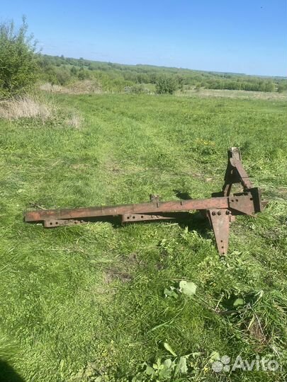 Плуг трехкорпусный