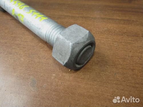 Болт с шестигранной головкой M24*170 прочность 10,9 Scania