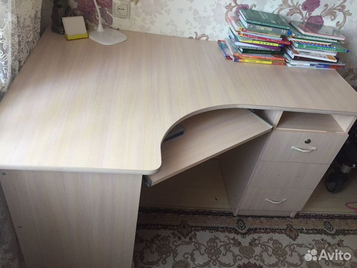 Угловой компьютерный стол бу