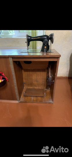 Швейна машина Подольск ножная