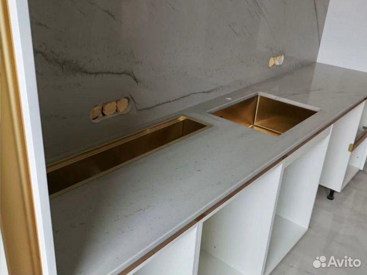 Столешница из кварцита