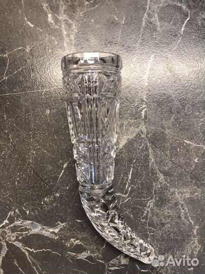 Хрустальный рог для напитков