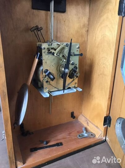 Часы Янтарь