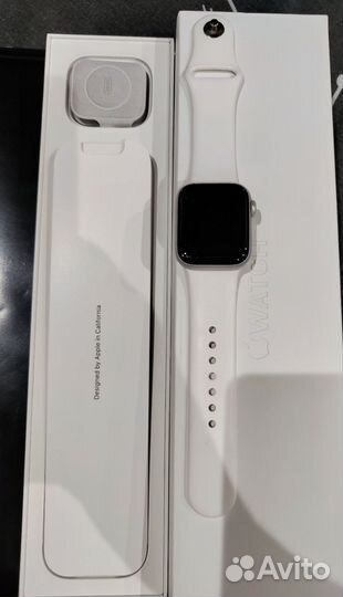 Apple watch 5- 40mm