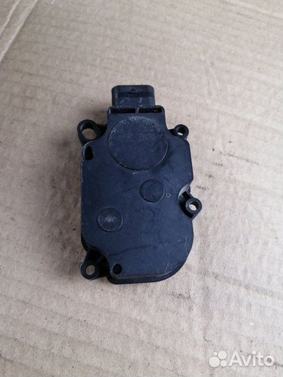 Моторчик заслонок Mercedes-Benz S-Class W222