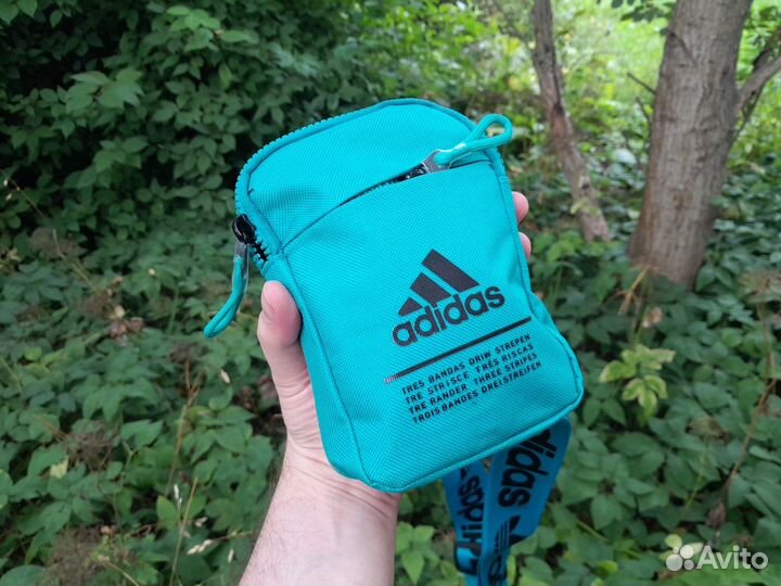 Сумка на грудь adidas для телефона, наушников