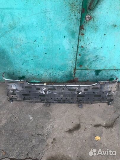 Кронштейн бампера задний Mercedes-Benz S-Class