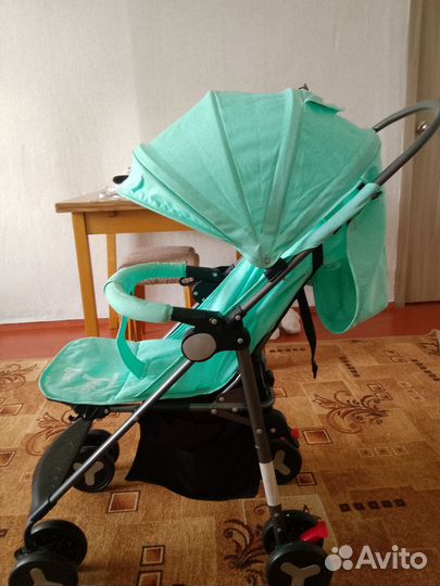 Прогулочная коляска