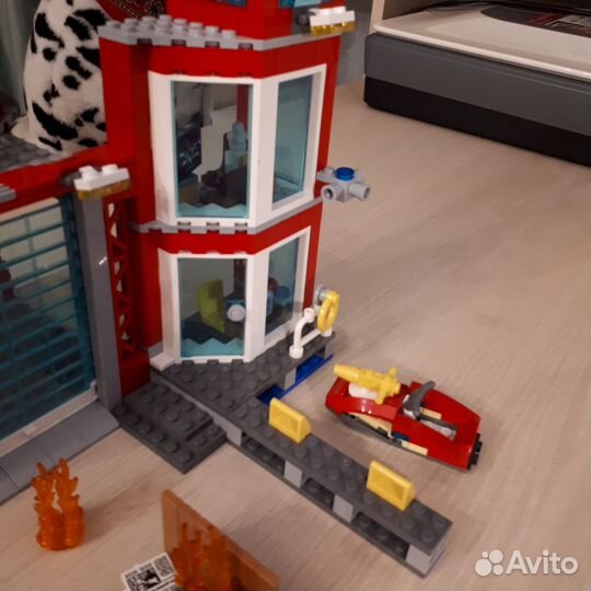Lego city 60215 Пожарное депо