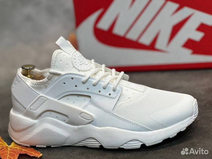 Nike air Huarache белые разм. 43