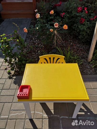 Детский стол и стул