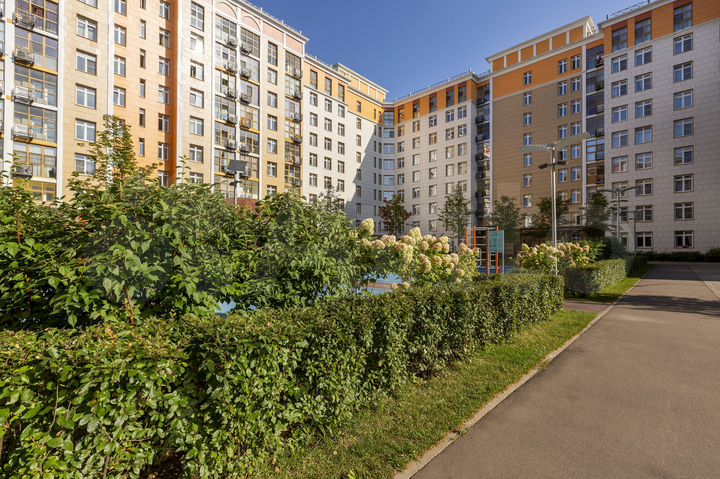 2-к. квартира, 55 м², 10/22 эт.