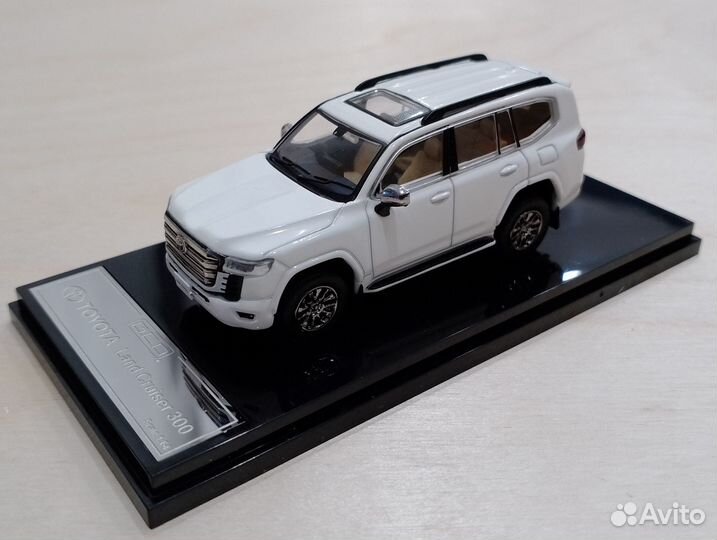 Toyota Land Cruiser LC300