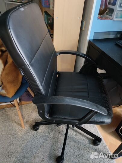 Стул Икеа компьютерный