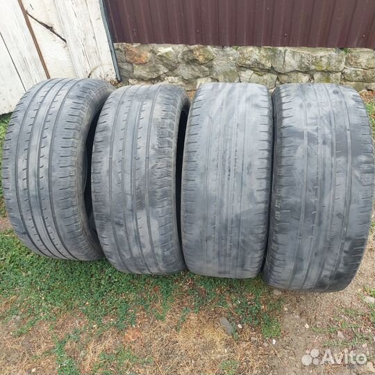 Goodyear EfficientGrip SUV 265/50 R20