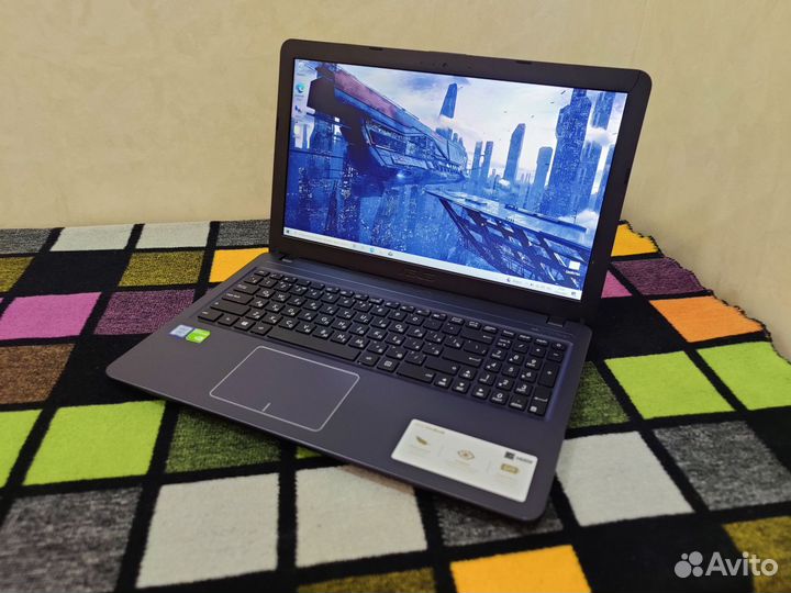 Игровой ноутбук asus R540UB-DM1164T