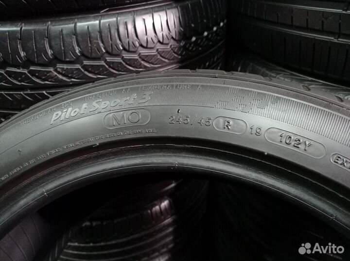 Michelin Pilot Sport 3 245/45 R19