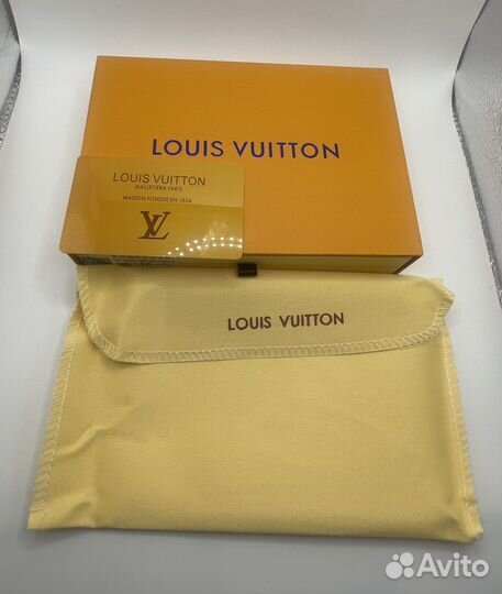 Обложка на паспорт женская