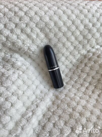 Палетка теней, помада, тени, хайлайтер