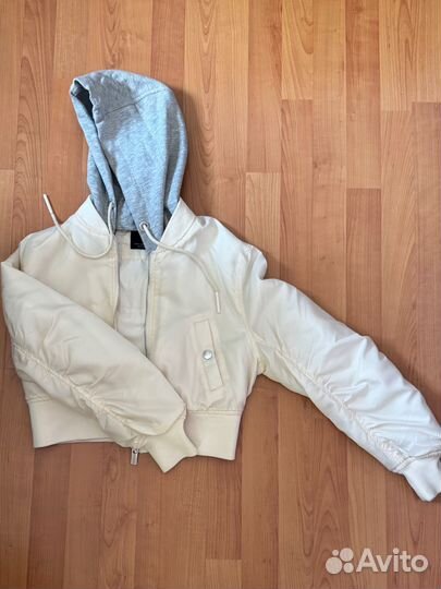 Куртка женская bershka