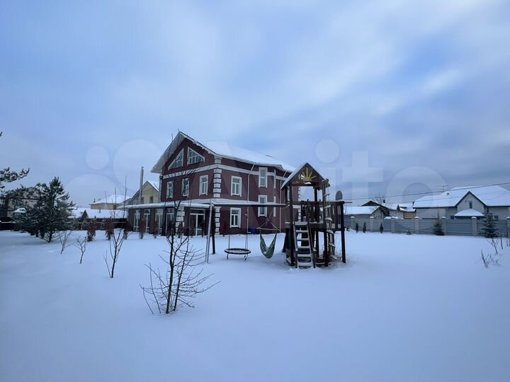 Дом 520 м² на участке 16 сот.