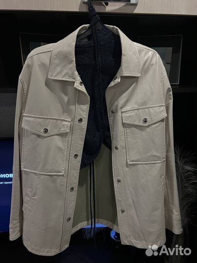 Ветровка кожаная женская