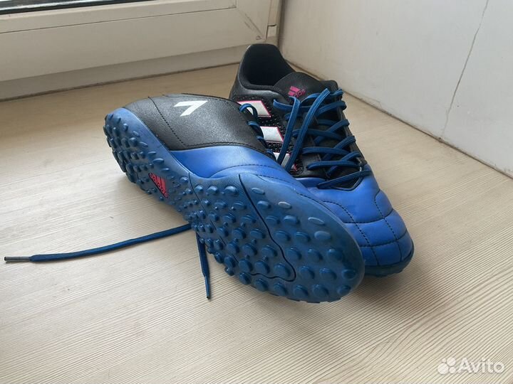 Бутсы adidas 41 размер в идеальном состоянии