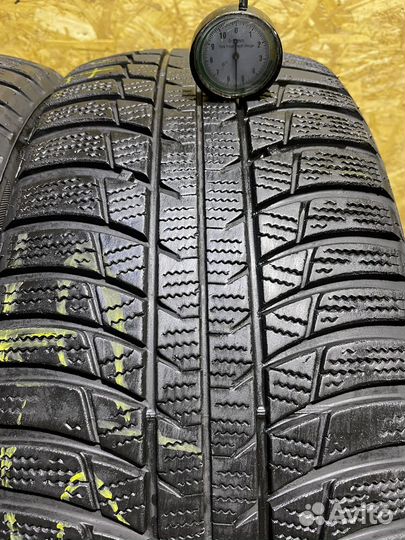 Bridgestone Blizzak LM-001 225/50 R17