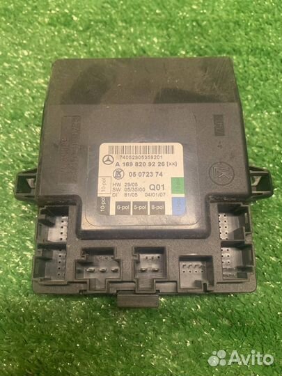 Блок управления задней R дверью Mersedes-Benz W169