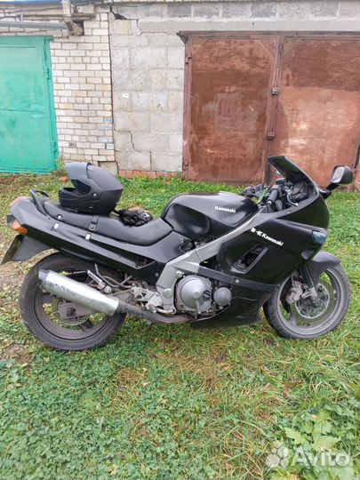 Kawasaki ZZR-400