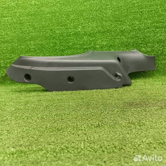 Обшивка отсека багажника правая верхняя Citroen C5