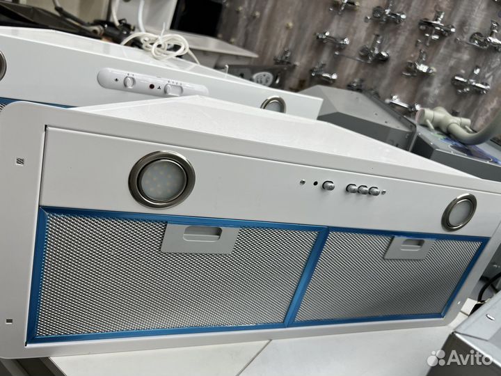 Вытяжка для кухни 60 см 80см