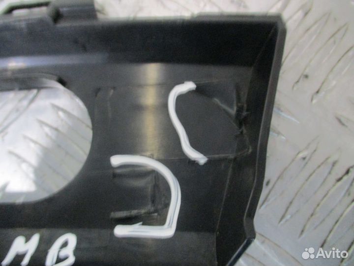 Накладка торпедо Mercedes-Benz A9606807408