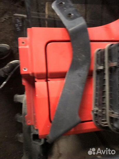 Mercedes actors кранштеин