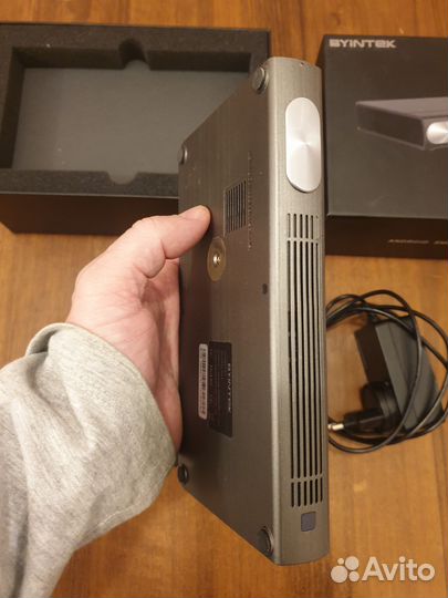 DLP проектор byintek P12