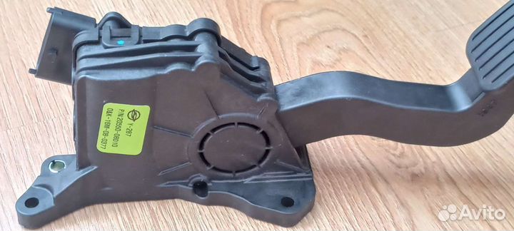 Педаль газа Ssang Yong новая 2055008D10