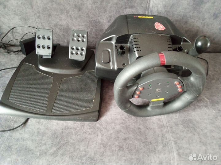 Logitech momo racing